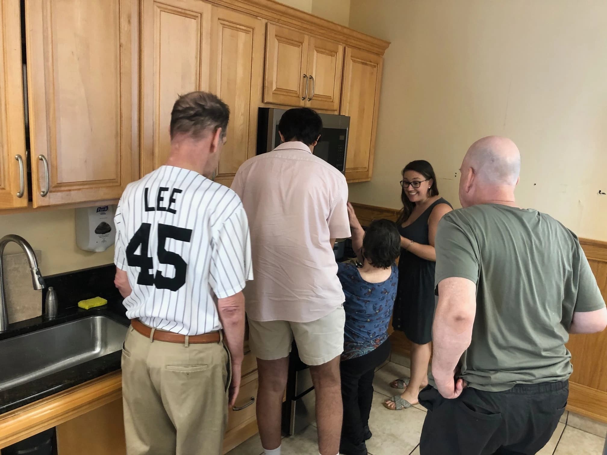 A Noduro cooking session in a shared kitchen